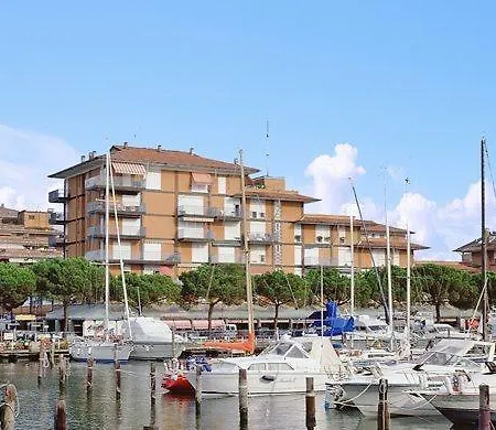 Apartment Caravelle